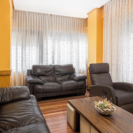 Hotel Regio Torrelavega Zewnętrze zdjęcie