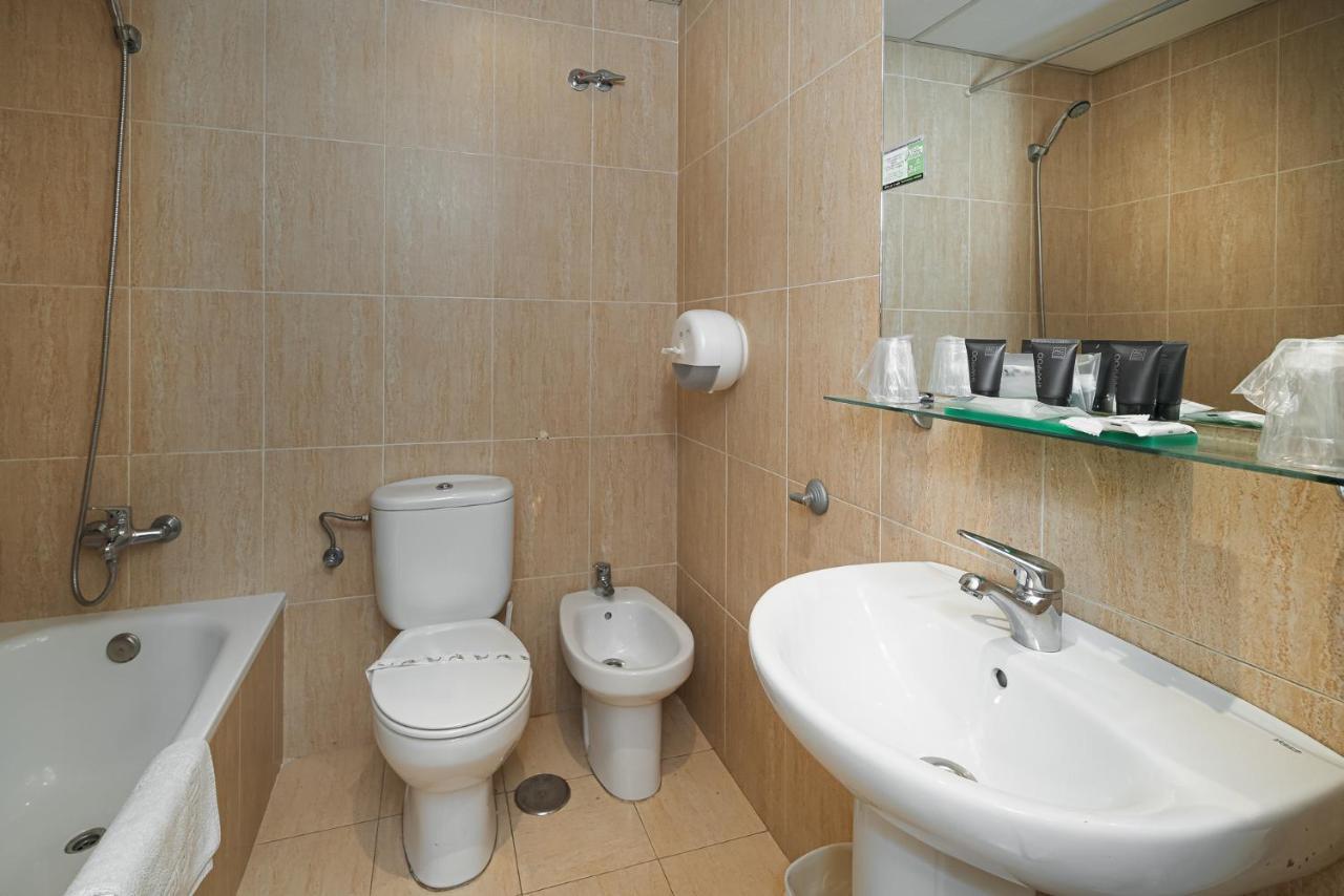 Hotel Regio Torrelavega Zewnętrze zdjęcie