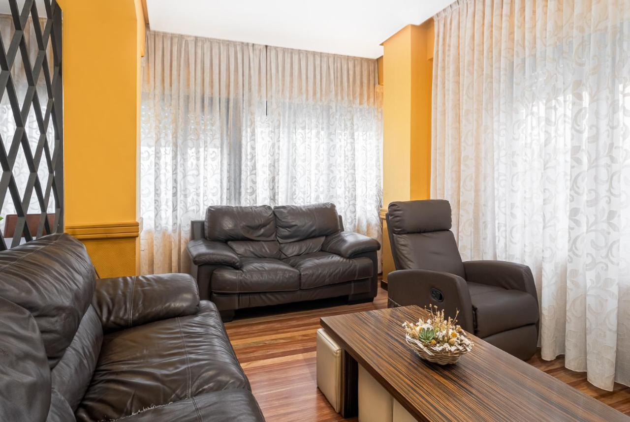 Hotel Regio Torrelavega Zewnętrze zdjęcie