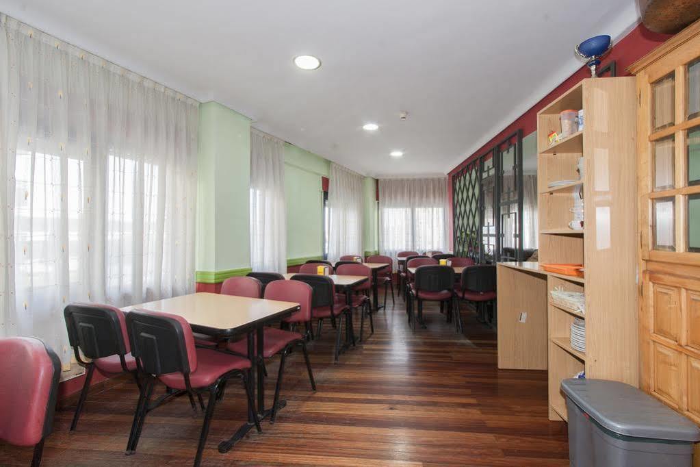 Hotel Regio Torrelavega Zewnętrze zdjęcie